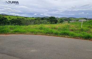 Imagem: O terreno possui 398m² de Área e está localizado em Loteamento