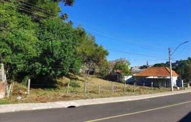 Imagem: O terreno possui 1.542m² de Área e está localizado em Canela