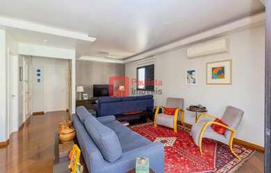 Imagem 6: Apartamento à venda, Com 161m² de Área Útil, 3 Dormitórios, 3 Suítes, 4 Vagas de Garagem e