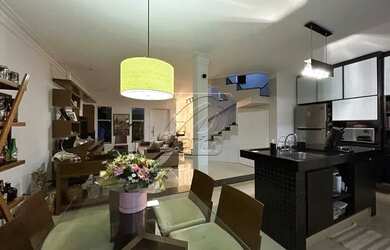 Imagem: A casa em condomínio possui 3 Dormitórios, 3 Banheiros, 2