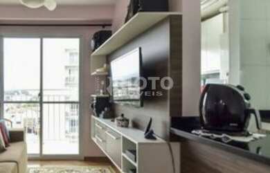 Imagem: O apartamento possui 2 Dormitórios, 1 Banheiro, 1 Vaga na garagem