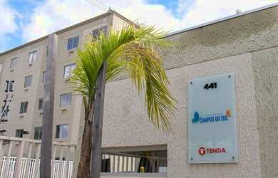 Imagem: O apartamento possui 2 Dormitórios, 1 Banheiro, 1 Vaga na garagem