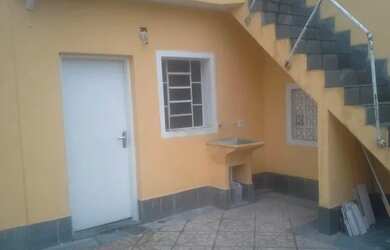 Imagem: A casa possui 1 Dormitório, 1 Banheiro e está localizado