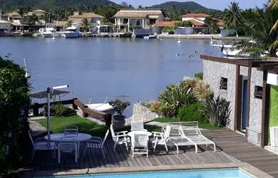 Imagem: A casa em condomínio possui 5 Dormitórios, 5 Banheiros, 4