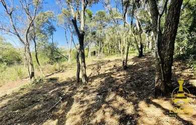 Imagem: O terreno possui 1.023m² de Área e está localizado em Jundiaizinho