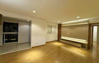 Imagem: O apartamento possui 3 Dormitórios, 2 Banheiros, 2 Vagas na