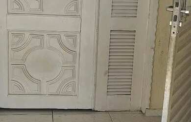 Imagem: A casa possui 1 Dormitório, 1 Banheiro e está localizado