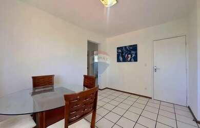 Imagem: O apartamento possui 1 Dormitório, 2 Banheiros, 1 Vaga na garagem