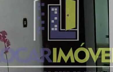 Imagem 10: Casa averbada à venda com 3/4 + dependência, 03 vagas de garagem com bastante espaço em ót