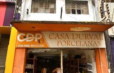 Imagem: O depósito possui 320m² de Área e está localizado em Petrópolis