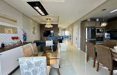 Imagem: O apartamento possui 2 Dormitórios, 2 Banheiros, 2 Vagas na