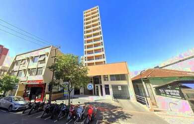 Imagem: O depósito possui 1 Vaga na garagem e 108m² de Área e está