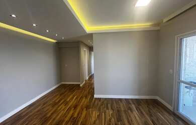 Imagem: O apartamento possui 2 Dormitórios, 2 Banheiros, 2 Vagas na