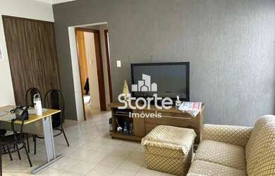 Imagem: O apartamento possui 2 Dormitórios, 2 Banheiros, 1 Vaga na