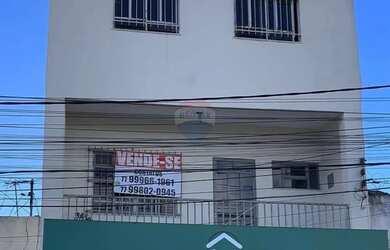 Imagem: A casa possui 4 Dormitórios, 4 Banheiros, 2 Vagas na garagem