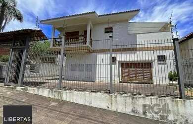 Imagem: A casa em condomínio possui 3 Dormitórios, 2 Banheiros, 2