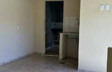 Imagem: A casa possui 1 Dormitório, 1 Banheiro e está localizado em