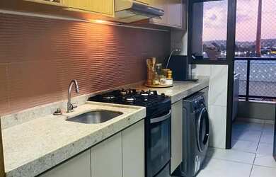 Imagem: O apartamento possui 2 Dormitórios, 2 Banheiros, 1 Vaga na