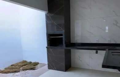 Imagem: A casa em condomínio possui 2 Dormitórios, 2 Banheiros, 2