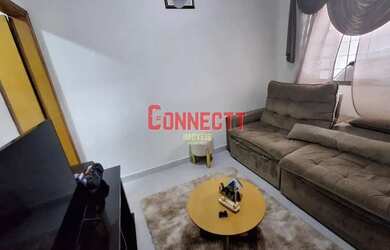 Imagem: A casa possui 3 Dormitórios, 2 Banheiros, 2 Vagas na garagem