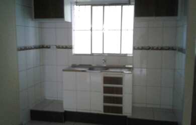 Imagem: A kitnet possui 1 Dormitório, 1 Banheiro, 1 Vaga na garagem