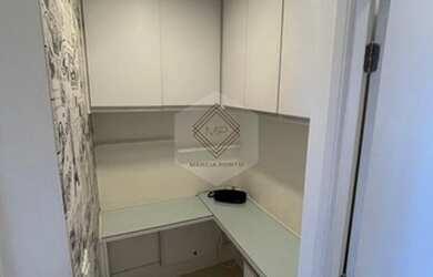 Imagem: O apartamento possui 4 Dormitórios, 2 Banheiros, 2 Vagas na