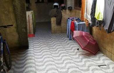 Imagem: A casa possui 3 Dormitórios, 2 Banheiros, 160m² de Área e