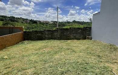 Imagem: O terreno possui 300m² de Área e está localizado em Roncáglia