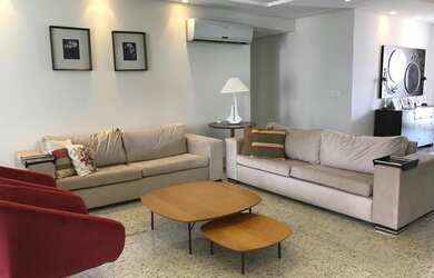 Imagem 11: Apartamento Mobiliado em Condomínio Frente Mar para Locação Anual na Meia Praia