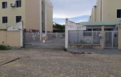 Imagem: O apartamento possui 3 Dormitórios, 1 Banheiro, 1 Vaga na garagem