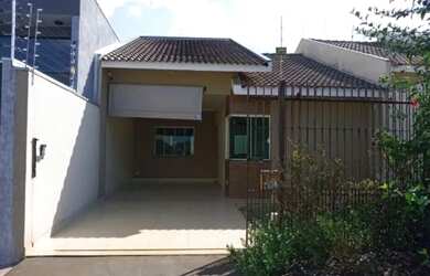 Imagem: A casa possui 2 Dormitórios, 1 Banheiro, 195m² de Área e