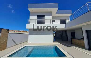 Imagem: A casa em condomínio possui 4 Dormitórios, 5 Banheiros, 4