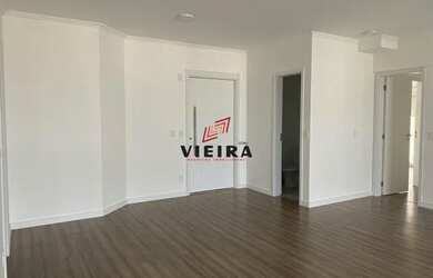 Imagem: O apartamento possui 3 Dormitórios, 5 Banheiros, 3 Vagas na