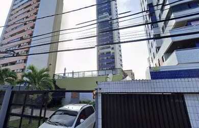 Imagem: O apartamento possui 4 Dormitórios, 1 Banheiro, 2 Vagas na