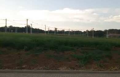 Imagem 2: terreno santo antonio da patrulha 480mº 2 frentes. ilha dos açores