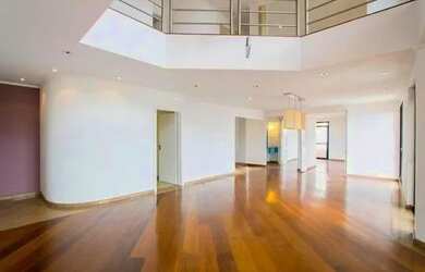 Imagem: O apartamento possui 5 Dormitórios, 5 Banheiros, 5 Vagas na