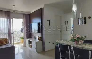 Imagem: O apartamento possui 3 Dormitórios, 1 Banheiro, 1 Vaga na garagem