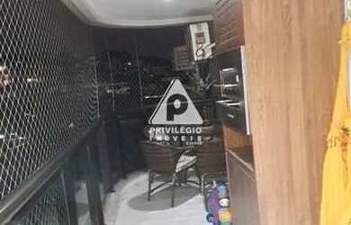 Imagem: O apartamento possui 3 Dormitórios, 3 Banheiros, 2 Vagas na