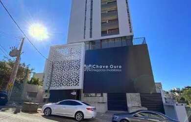 Imagem: O apartamento possui 3 Dormitórios, 1 Banheiro, 4 Vagas na