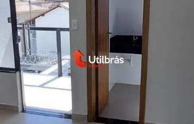 Imagem: A casa possui 2 Dormitórios, 2 Banheiros, 1 Vaga na garagem