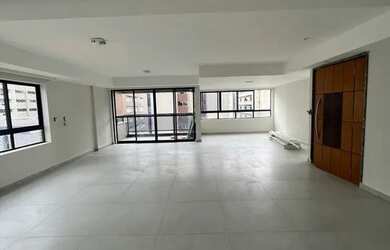 Imagem: O apartamento possui 3 Dormitórios, 4 Banheiros, 3 Vagas na