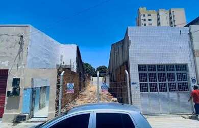 Imagem: O terreno possui 158m² de Área e está localizado em Centro