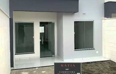 Imagem: A casa possui 2 Dormitórios, 2 Vagas na garagem e está localizado