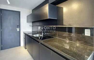 Imagem: O apartamento possui 1 Dormitório, 1 Banheiro, 1 Vaga na garagem