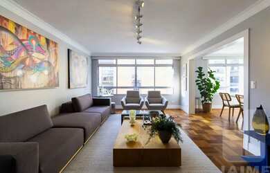 Imagem: O apartamento possui 3 Dormitórios, 4 Banheiros, 2 Vagas na