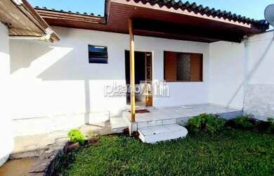 Imagem: A casa para alugar possui 2 Dormitórios, 1 Banheiro, 3 Vagas