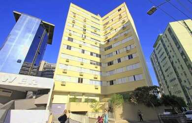 Imagem: O apartamento possui 3 Dormitórios, 2 Banheiros, 2 Vagas na