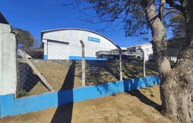 Imagem: O depósito possui 1.575m² de Área e está localizado em