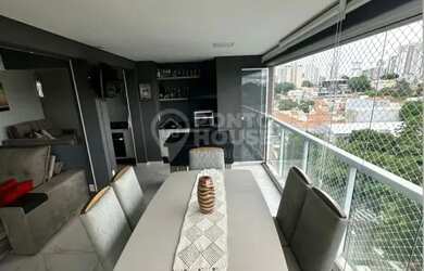 Imagem: O apartamento possui 3 Dormitórios, 5 Banheiros, 2 Vagas na