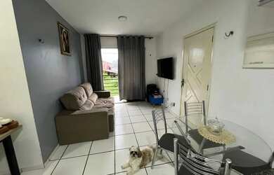 Imagem: O apartamento possui 3 Dormitórios, 1 Banheiro, 1 Vaga na garagem